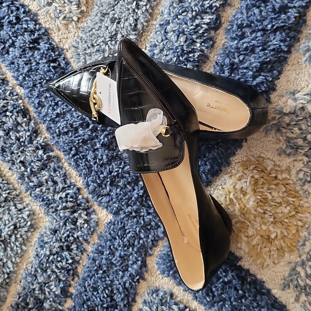Shoes - Picture 10 of 13